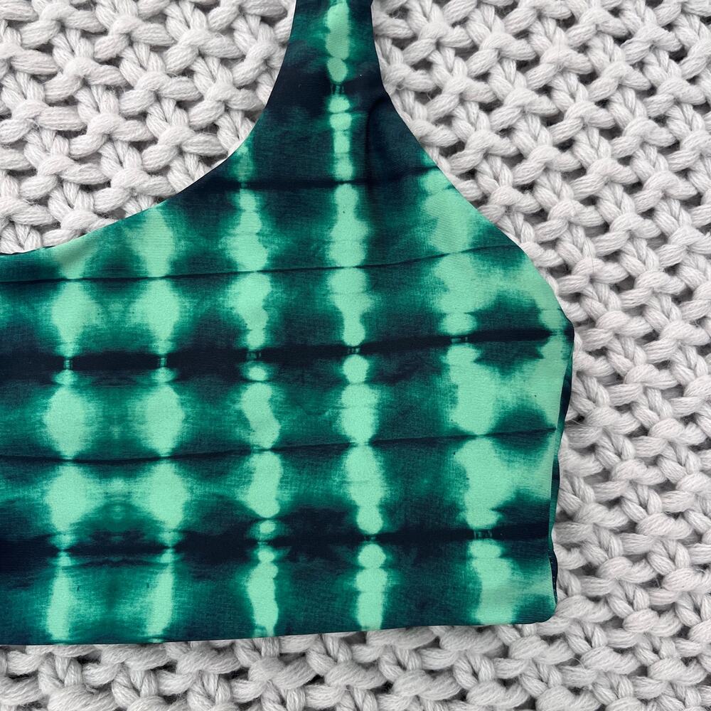 Skatie• ‘Maya’ Bikini Top in REGGAE Print - Picture 6 of 13